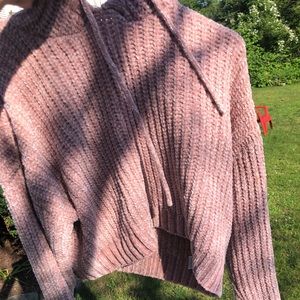 A Forever 21 Sweater/Hoodie